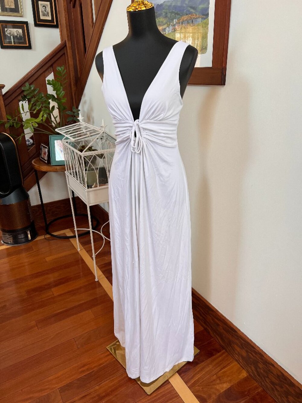 Susana Monaco White Sleeveless Maxi Dress with Front Tie Detail sz L